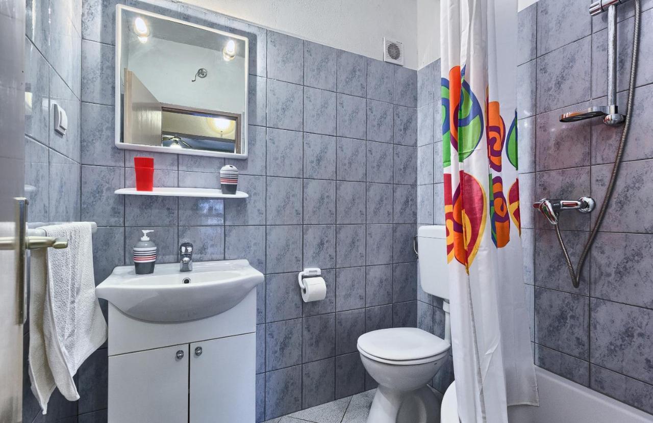 By The Sea Basina, Hvar - 5699 Apartment Vrbanj